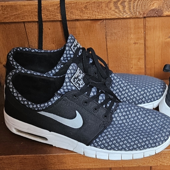 Nike Men's Running Shoes - Picture 3 of 3